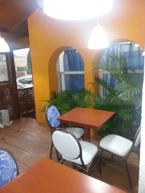 Hostal Plaza Yu Santo Domingo Buitenkant foto